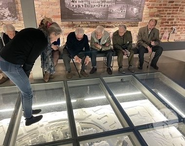 Muzeum: Muzeum Interpretacji Zabytku Oddziału Muzeum Warszawy na wystawę "Odbudowa Starówki"